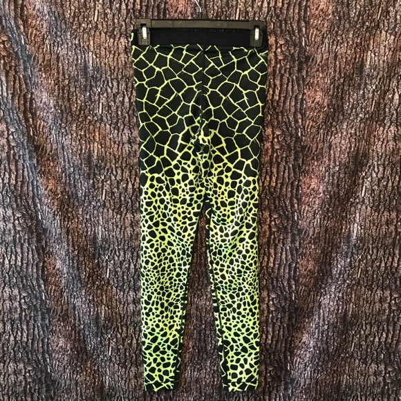 nike giraffe leggings